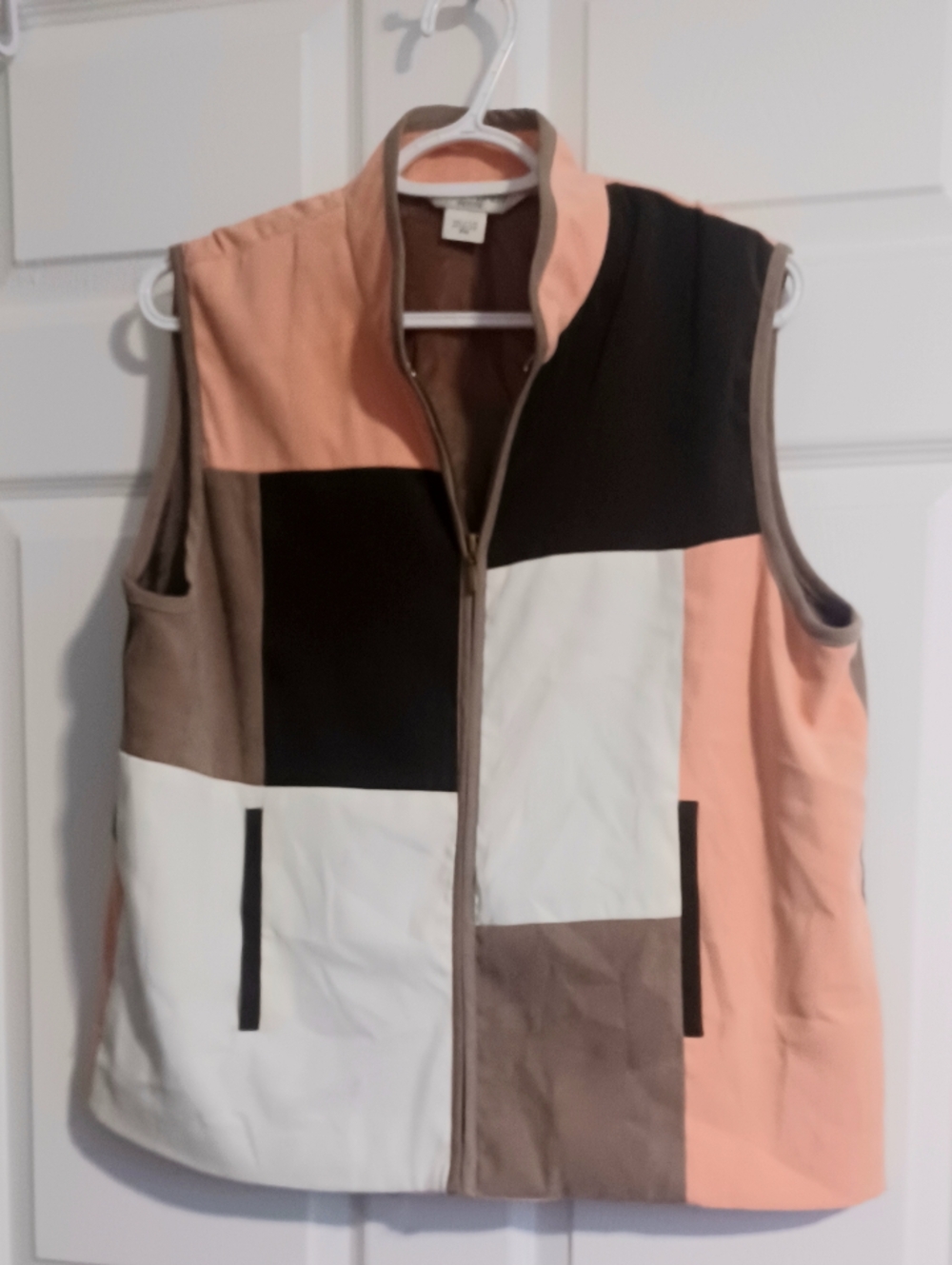 Allison Daley Peach, Black, White & Taupe Colorblock Sleeveless Vest